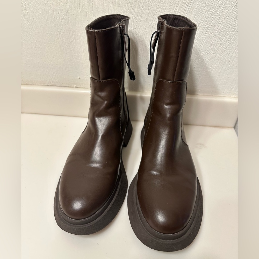 Zara Brown Boots New without box 39 women!